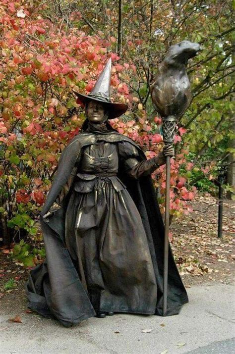 Witch with a stature of 12 feet